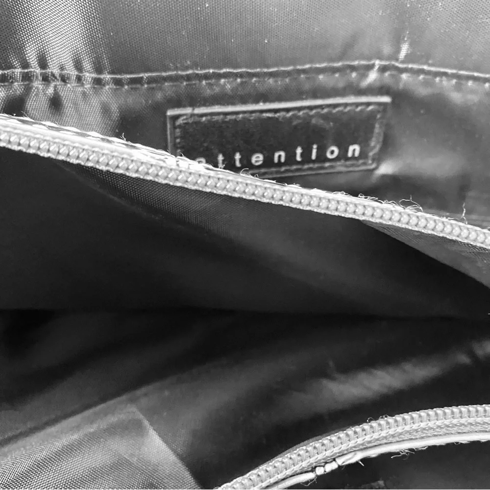attention women large